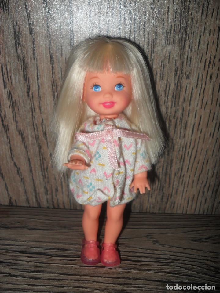 Mu&ntilde;ecas modernas: MU&Ntilde;ECA SHELLY DE BARBIE MATTEL - Foto 1