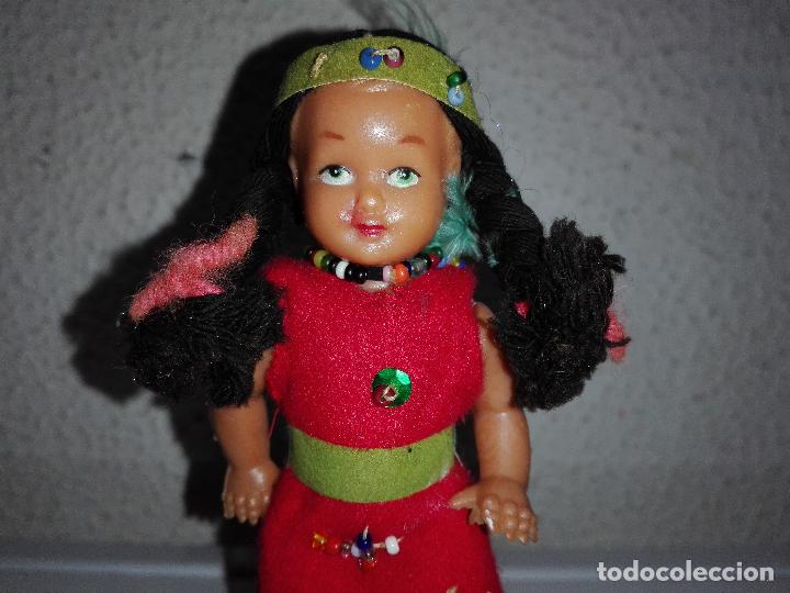 Mu&ntilde;ecas modernas: Antigua Mu&ntilde;eca india cam - Foto 1
