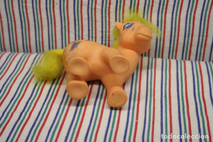 Mu&ntilde;ecas modernas: MI PEQUE&Ntilde;O PONY NARANJAS HASBRO - Foto 2