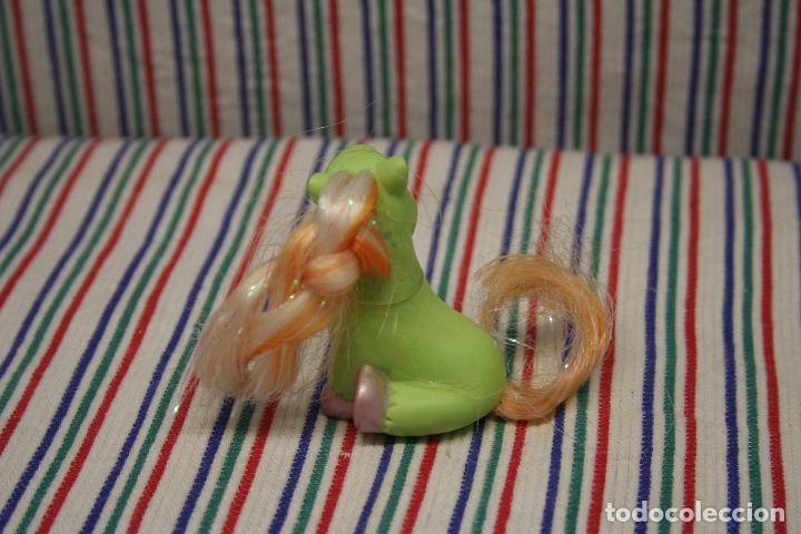Mu&ntilde;ecas modernas: MI PEQUE&Ntilde;O PONY SENTADO LANARD - Foto 4