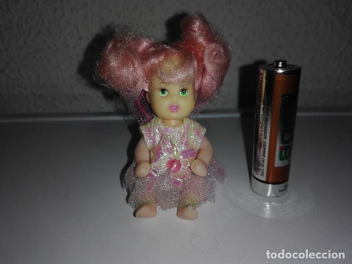 Mu&ntilde;ecas modernas: Preciosa y a antigua mu&ntilde;eca beb&eacute; arco&iacute;ris  cam - Foto 1