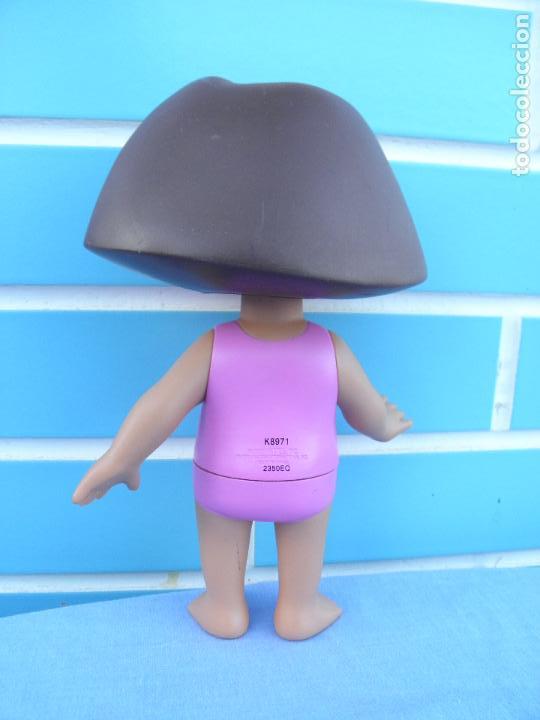 Mu&ntilde;ecas modernas: Antigua mu&ntilde;eca Dora la Exploradora de Mattel - Foto 3