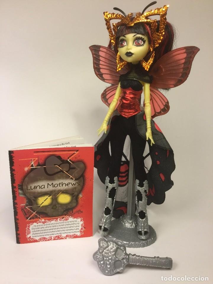 Monster High Luna Mothews Sold Through Direct Sale