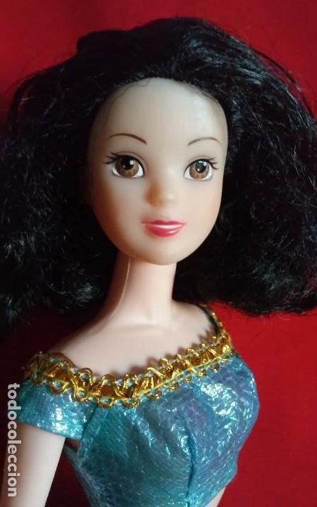 Mu&ntilde;ecas modernas: Preciosa mu&ntilde;eca princesa Blancanieves de Disney de Simba - Foto 4
