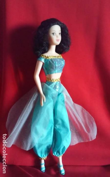 Mu&ntilde;ecas modernas: Preciosa mu&ntilde;eca princesa Blancanieves de Disney de Simba - Foto 1