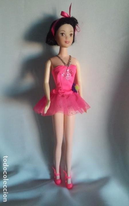 Mu&ntilde;ecas modernas: Preciosa mu&ntilde;eca Princesa Blancanieves de Disney de Simba - Foto 3