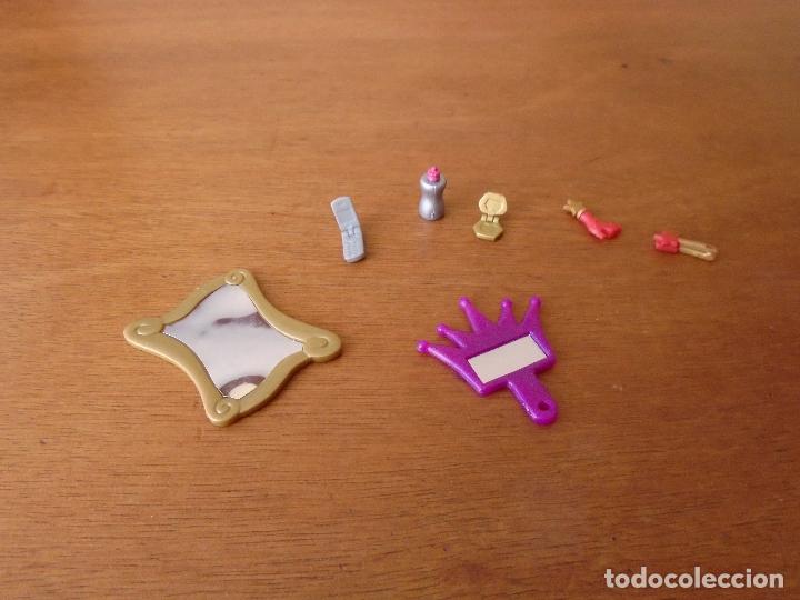 Mu&ntilde;ecas modernas: LOTE DE COSITAS DE TOCADOR PARA MU&Ntilde;ECAS BRATZ - Foto 1