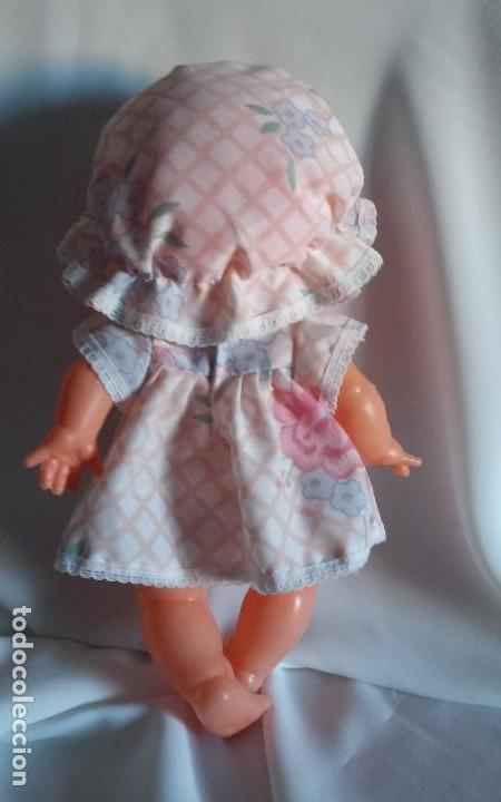 Mu&ntilde;ecas modernas: Preciosa mu&ntilde;eca con pelo rosa - Foto 4