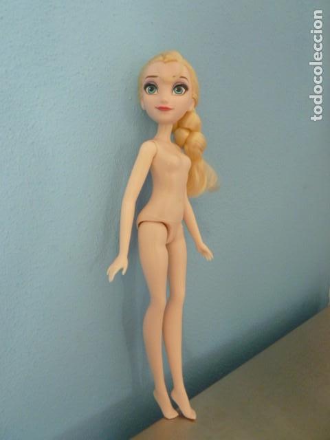 Mu&ntilde;ecas modernas: Mu&ntilde;eca Elsa Frozen. Hasbro 2015 - Foto 4