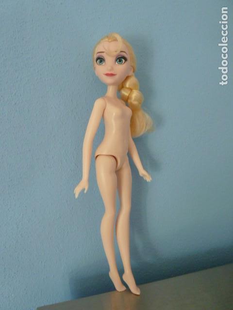 Mu&ntilde;ecas modernas: Mu&ntilde;eca Elsa Frozen. Hasbro 2015 - Foto 1