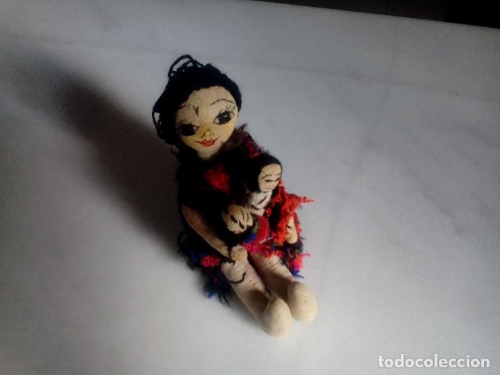 Mu&ntilde;ecas modernas: Mu&ntilde;eca de fieltro Guatemalteca - Foto 1