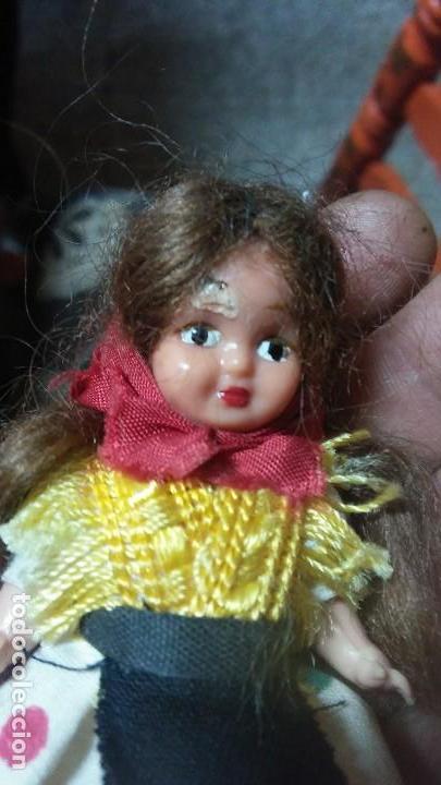 Mu&ntilde;ecas modernas: ANTIGUA MU&Ntilde;ECA DE CELULOIDE 10cm - Foto 2