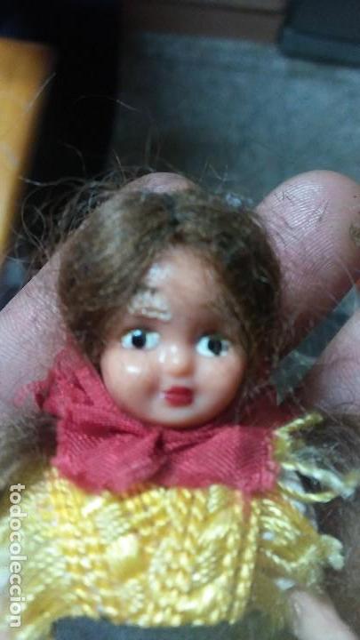 Mu&ntilde;ecas modernas: ANTIGUA MU&Ntilde;ECA DE CELULOIDE 10cm - Foto 8