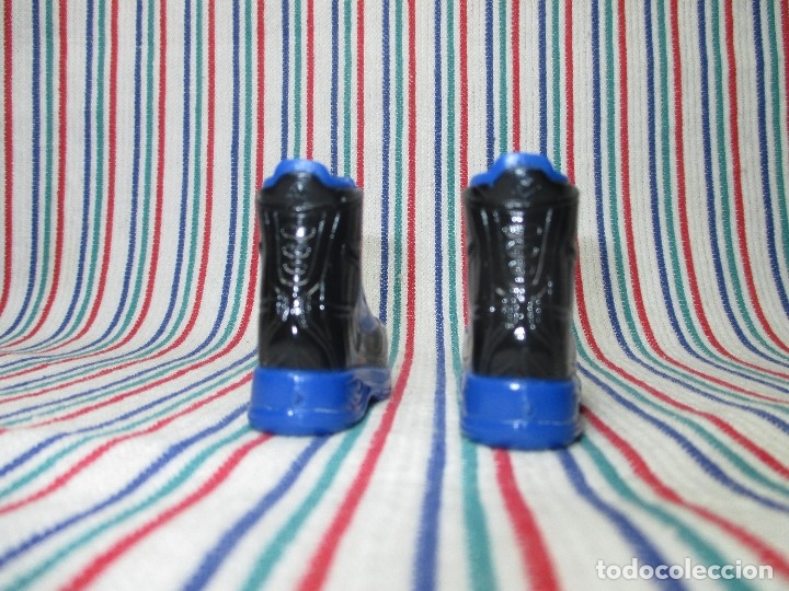 Mu&ntilde;ecas modernas: MU&Ntilde;ECA BRATZ, BOTAS - Foto 4