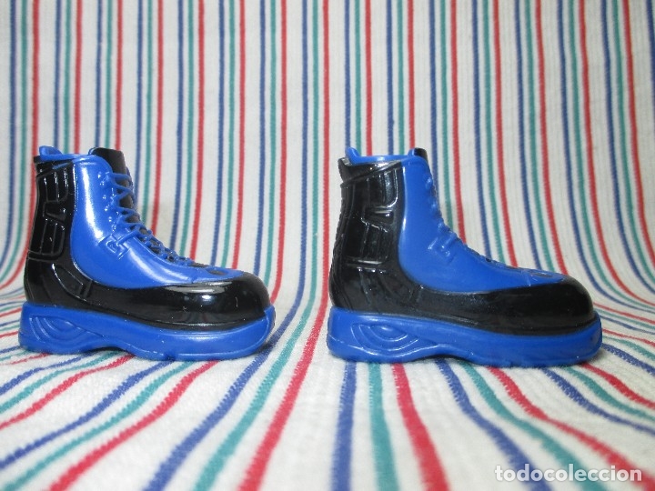 Mu&ntilde;ecas modernas: MU&Ntilde;ECA BRATZ, BOTAS - Foto 5