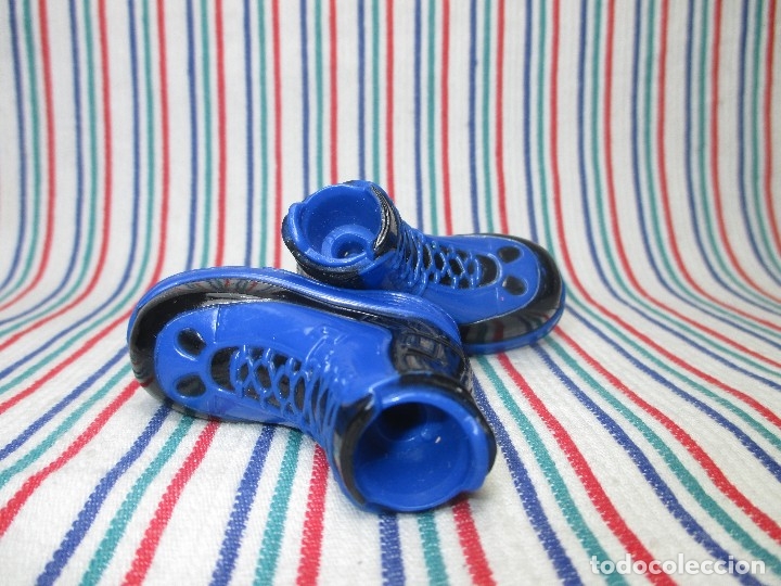 Mu&ntilde;ecas modernas: MU&Ntilde;ECA BRATZ, BOTAS - Foto 7