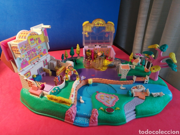 polly pocket boutique