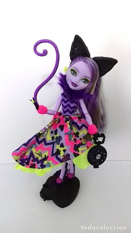 kitty cheshire muñeca