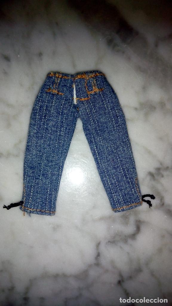 Mu&ntilde;ecas modernas: Pantal&oacute;n Corto Bratz - Foto 2