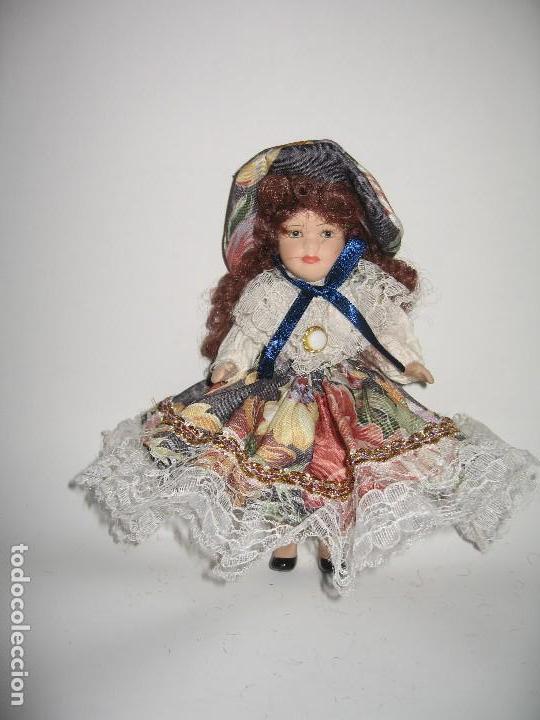 Mu&ntilde;ecas modernas: MU&Ntilde;ECA DE COLECCI&Oacute;N DE PORCELANA - Foto 1