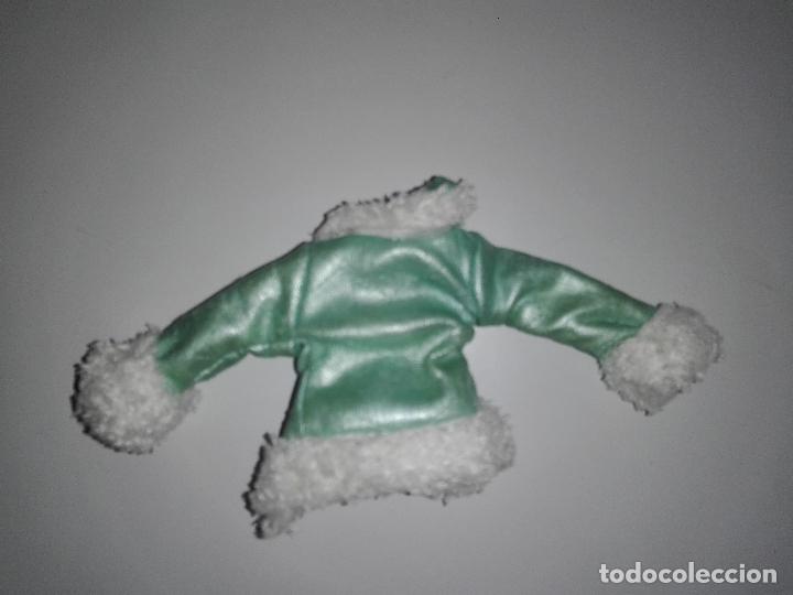 Mu&ntilde;ecas modernas: chaqueta de mu&ntilde;eca bratz - Foto 2