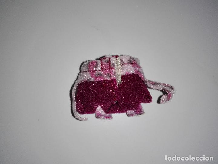 Mu&ntilde;ecas modernas: Falda con short para mu&ntilde;eca  tama&ntilde;o bratz - Foto 2