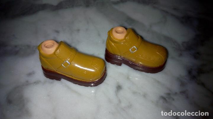 Mu&ntilde;ecas modernas: Zapatos Bratz Boy - Foto 1