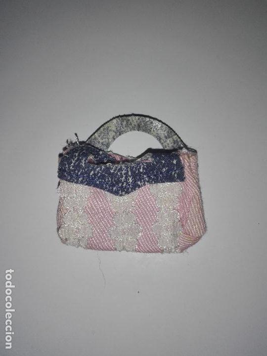 Mu&ntilde;ecas modernas: Bolso tama&ntilde;o mu&ntilde;eca bratz - Foto 1