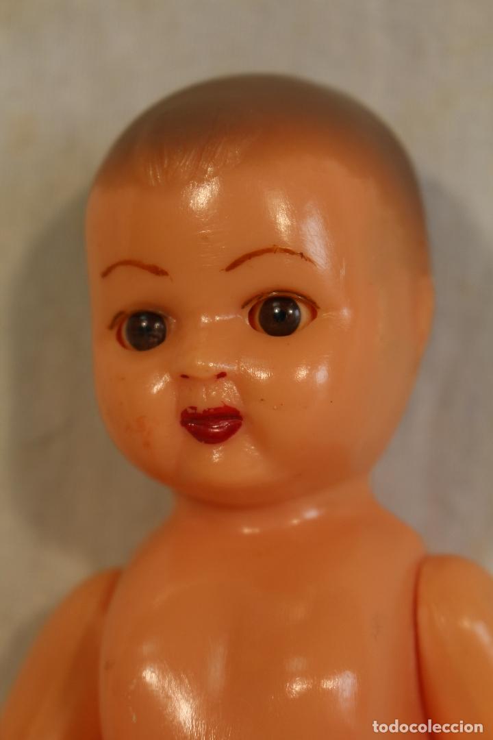 Mu&ntilde;ecas modernas: mu&ntilde;eco celuloide 17cm. - Foto 1