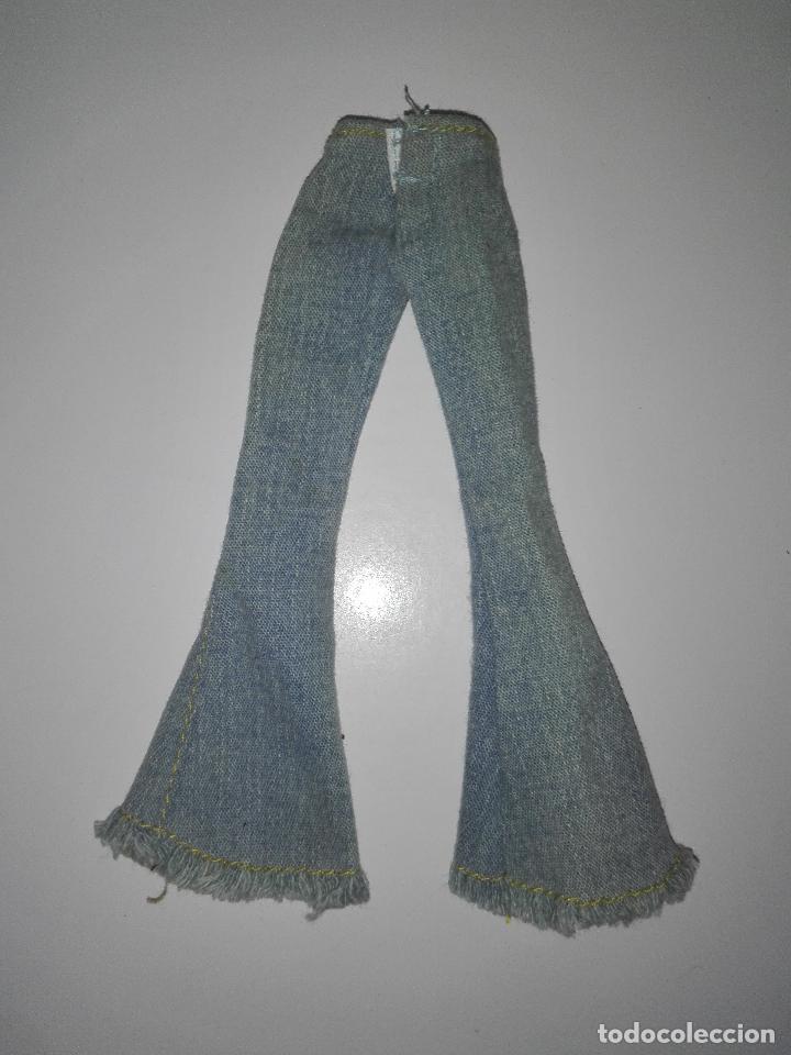 Mu&ntilde;ecas modernas: pantalon para mu&ntilde;eca bratz - Foto 2