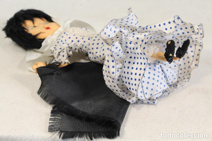 Mu&ntilde;ecas modernas: mu&ntilde;eca bailarina chotis de tela - Foto 3
