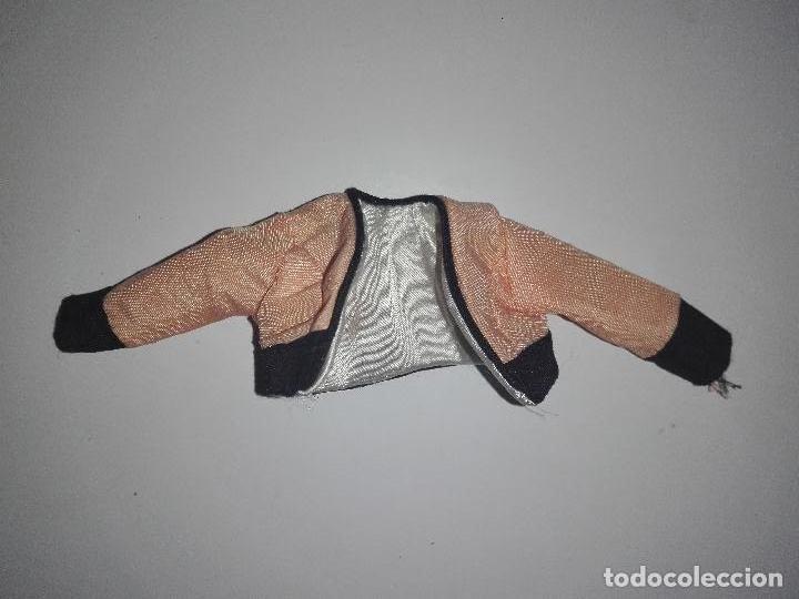 Mu&ntilde;ecas modernas: Chaqueta para mu&ntilde;eca bratz - Foto 1