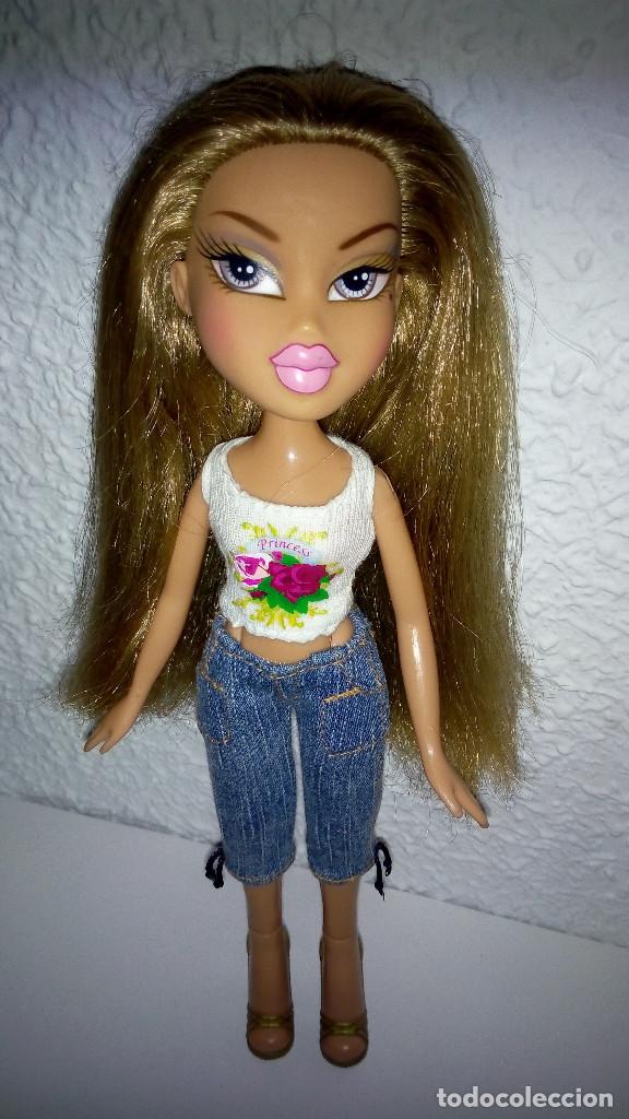 Mu&ntilde;ecas modernas: Bratz Yasmin Pampered Petz - Foto 2