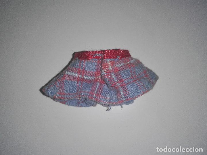 Mu&ntilde;ecas modernas: Falda de mu&ntilde;eca Bratz - Foto 2