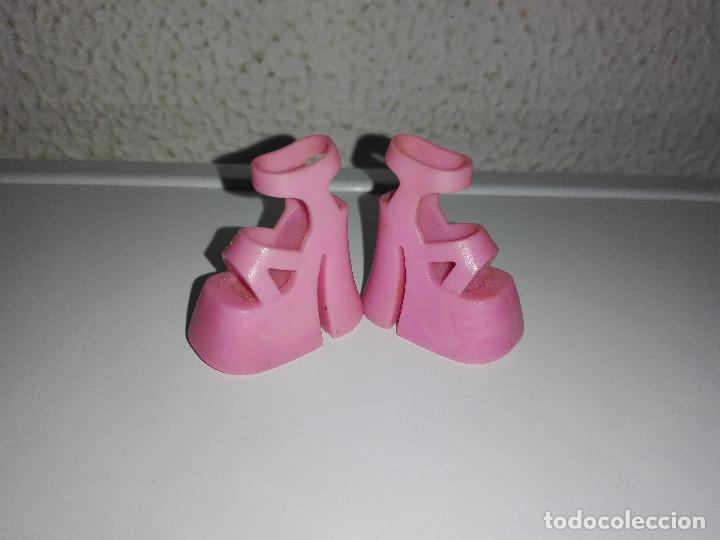 Mu&ntilde;ecas modernas: zapatos de mu&ntilde;eca maniqui cnn2 - Foto 1