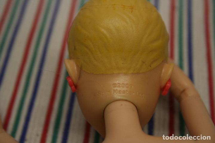 Mu&ntilde;ecas modernas: SPIN MASTER, MU&Ntilde;ECA ARTICULADA A&Ntilde;O 2009 - Foto 9