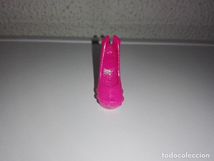 Mu&ntilde;ecas modernas: Zapato de mu&ntilde;eca monster high Cam1 - Foto 1