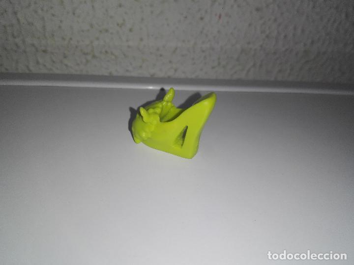 Mu&ntilde;ecas modernas: Zapato de mu&ntilde;eca monster high Cam1 - Foto 3