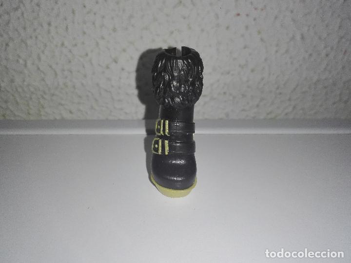 Mu&ntilde;ecas modernas: Zapato de mu&ntilde;eca monster high Cam1 - Foto 2