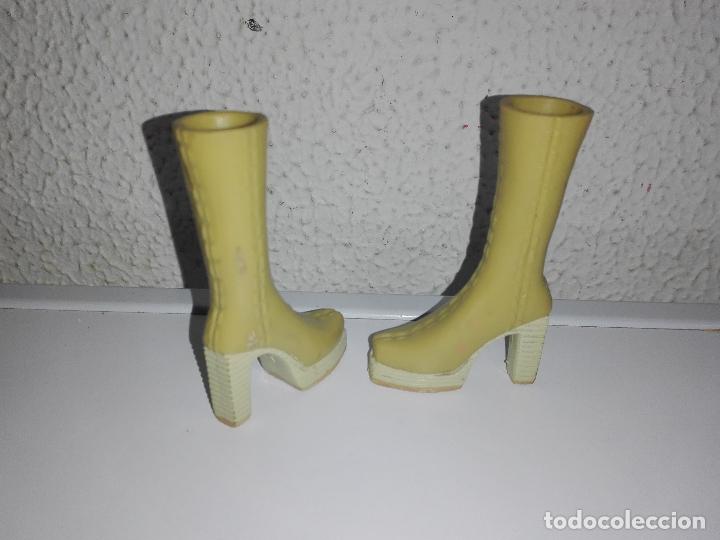 Mu&ntilde;ecas modernas: Zapatos de mu&ntilde;eca bratz - Foto 3