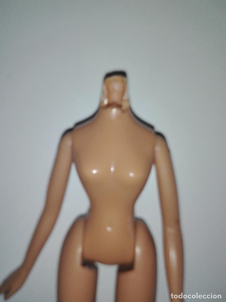Mu&ntilde;ecas modernas: Cuerpo de mu&ntilde;eca bratz - Foto 2