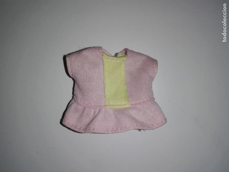 Mu&ntilde;ecas modernas: Camisa de mu&ntilde;eca Bratz - Foto 1