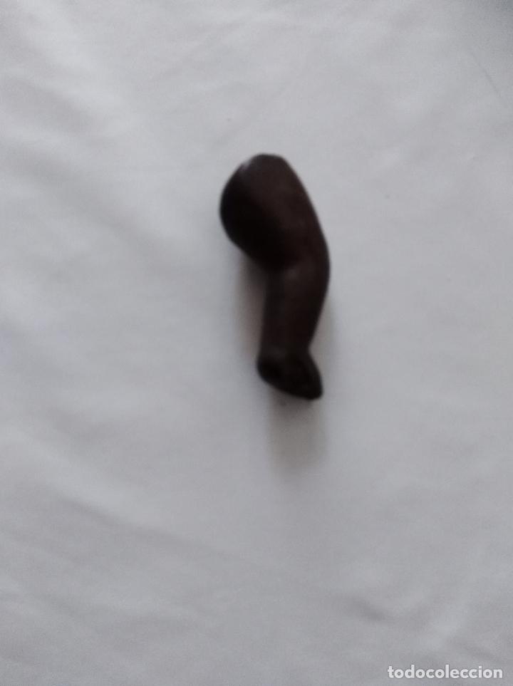 Mu&ntilde;ecas modernas: Pierna mu&ntilde;eca de barro pintada a mano - Foto 3