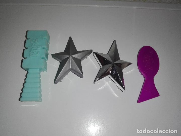Mu&ntilde;ecas modernas: Lote de peines de mu&ntilde;eca bratz csr2 - Foto 2