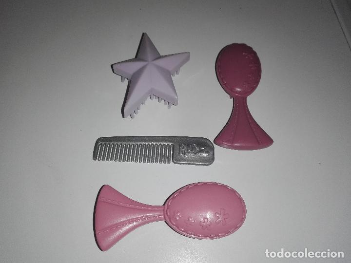 Mu&ntilde;ecas modernas: Lote de peines de mu&ntilde;eca bratz csr2 - Foto 1