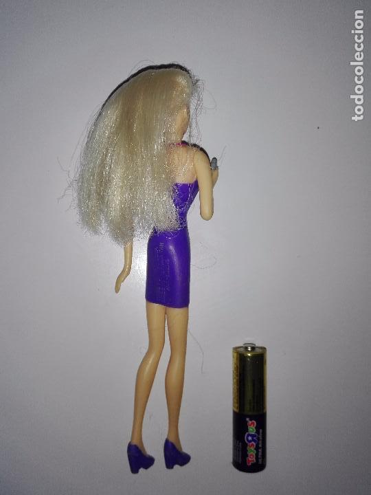 Mu&ntilde;ecas modernas: Peque&ntilde;a mu&ntilde;eca barbie mcdonalds - Foto 3