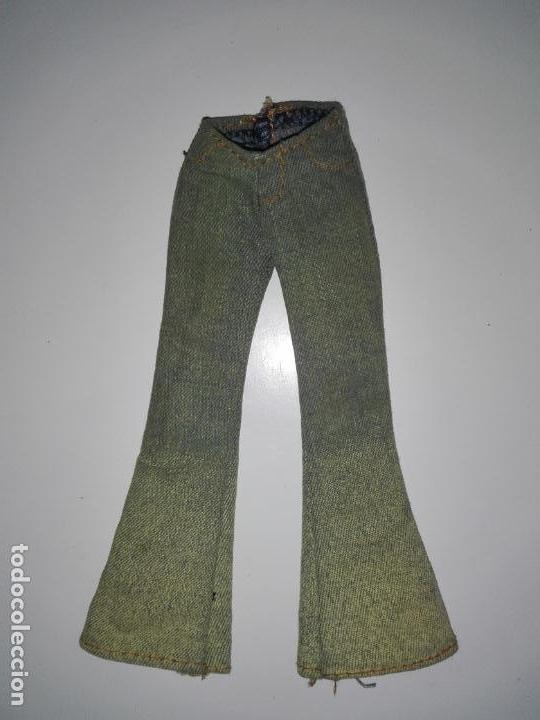 Mu&ntilde;ecas modernas: pantal&oacute;n de mu&ntilde;eca Bratz - Foto 1