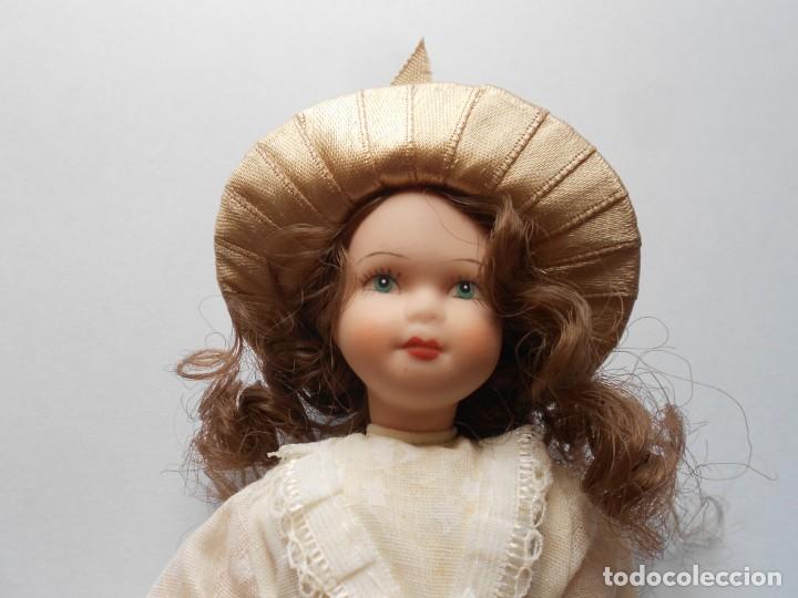 Mu&ntilde;ecas modernas: Mu&ntilde;eca de porcelana - Foto 3