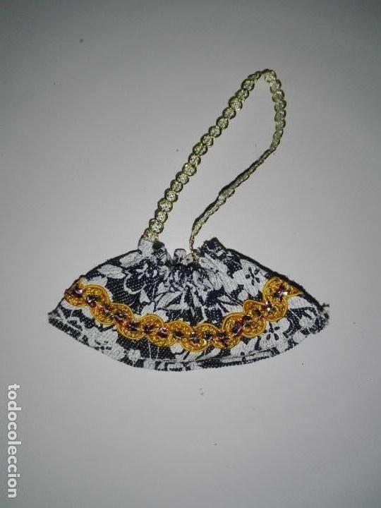 Mu&ntilde;ecas modernas: Bolso para mu&ntilde;eca maniqui - Foto 2