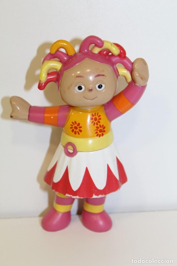 Mu&ntilde;ecas modernas: MU&Ntilde;ECA RAGDOLL DE PVC HASBRO 2006 - Foto 1